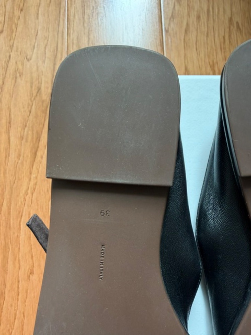 The Row T - strap Ballerina Shoe size 9 - Picture 6 of 12